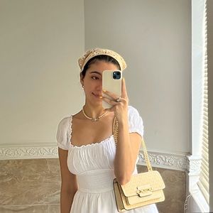 Meet your Posher, Samantha